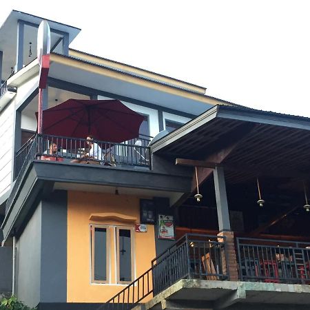 Bintang By Tobias Lodge Cafe & Restaurant Kelimutu Exterior foto