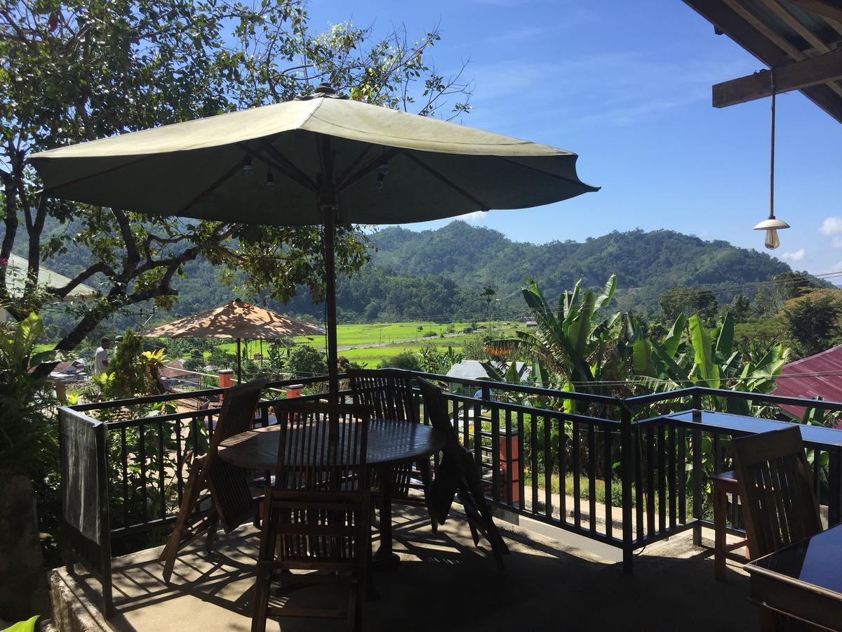Bintang By Tobias Lodge Cafe & Restaurant Kelimutu Exterior foto